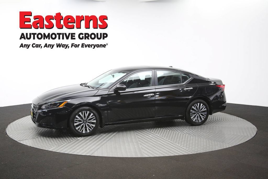 Used 2024 Nissan Altima 2.5 SV w/ SV Premium Package FWD image 59