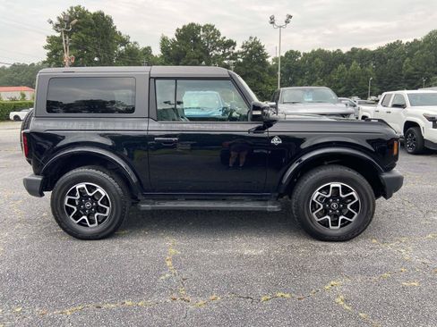 Used 2023 Ford Bronco Outer Banks AWD/4WD image 2