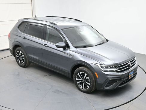 Used 2024 Volkswagen Tiguan S image 34