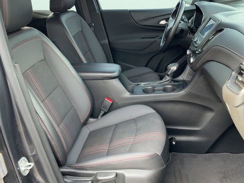 Used 2022 Chevrolet Equinox RS FWD image 19