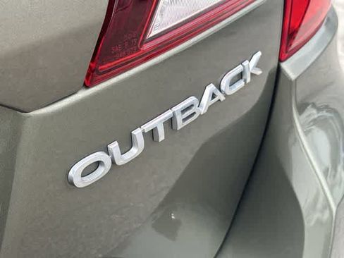 Used 2016 Subaru Outback 2.5i Premium AWD/4WD image 12