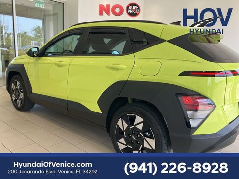 Certified 2024 Hyundai Kona SEL w/ Convenience Package FWD image 5