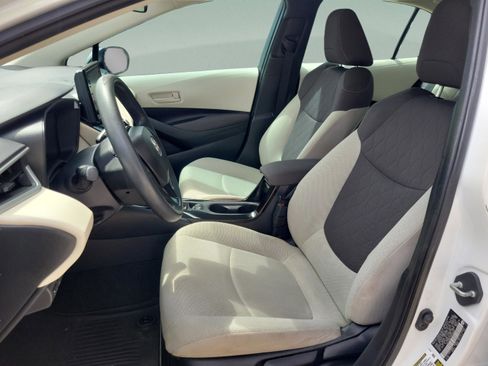 Used 2022 Toyota Corolla LE FWD image 9