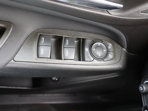 Used 2023 Chevrolet Equinox RS w/ LPO, Floor Liner Package image 25