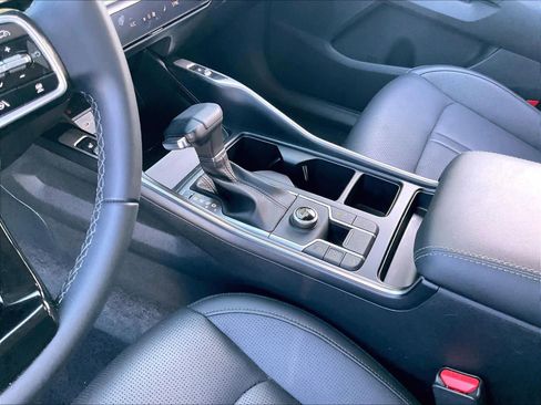 Used 2025 Kia Sorento S w/ Panoramic Sunroof Package image 19