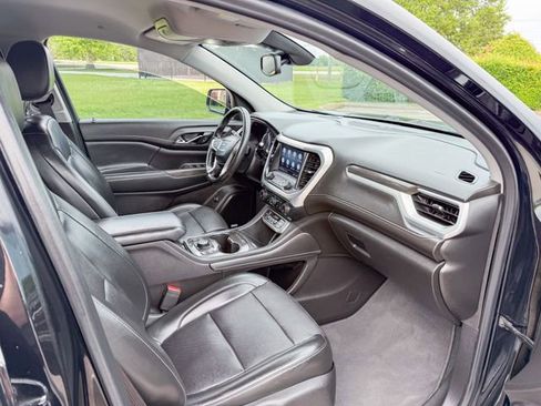 Used 2022 GMC Acadia SLT w/ Elevation Edition FWD image 26