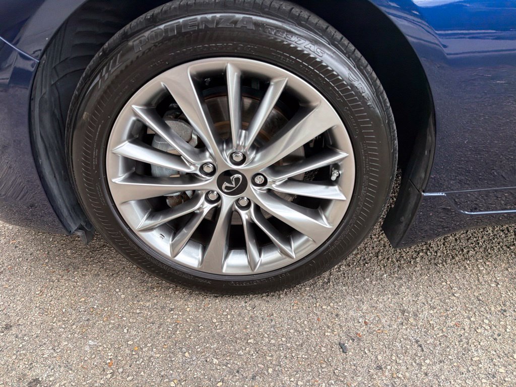 Used 2022 INFINITI Q50 Luxe w/ Cargo Package RWD image 17