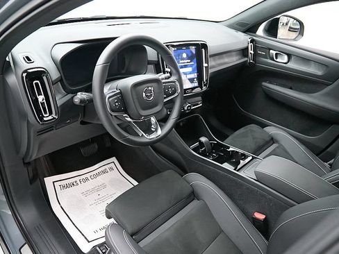 Certified 2023 Volvo C40 P8 Recharge Ultimate AWD/4WD image 12