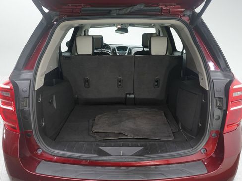 Used 2016 Chevrolet Equinox LTZ w/ Enhanced Convenience Package image 9