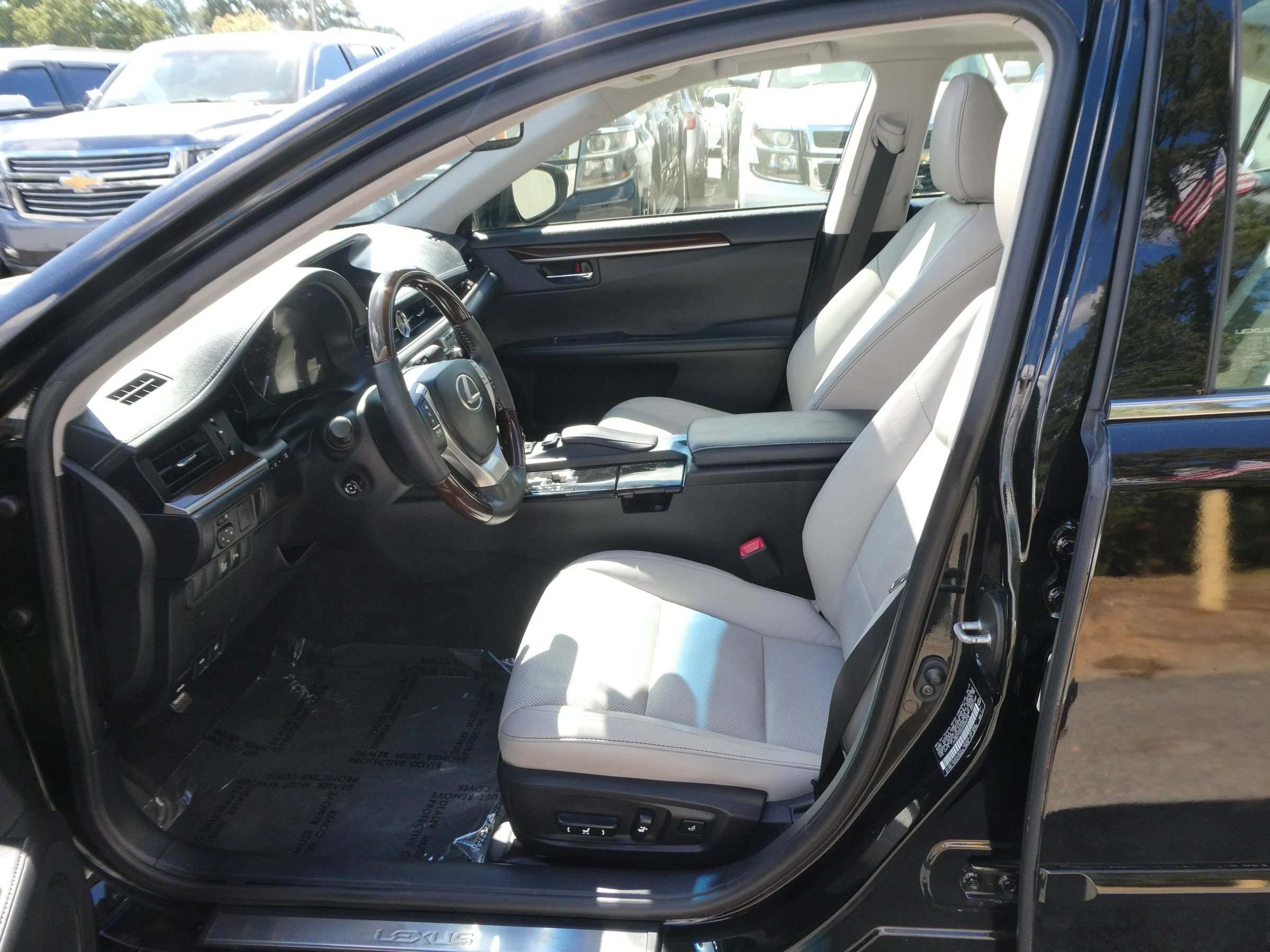 Used 2013 Lexus ES 350 w/ Luxury Pkg FWD image 13