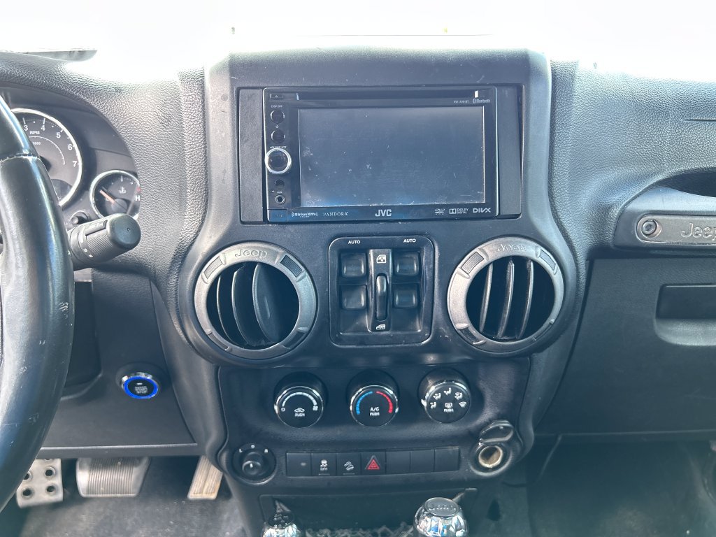 Used 2013 Jeep Wrangler Unlimited Sport AWD/4WD image 15