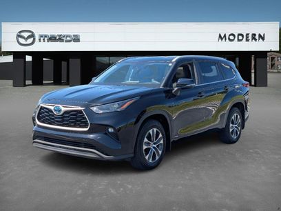Used 2023 Toyota Highlander XLE