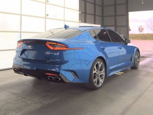 Used 2020 Kia Stinger GT2 image 3