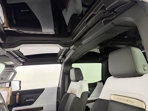 Used 2025 GMC Hummer EV 2X AWD/4WD image 25