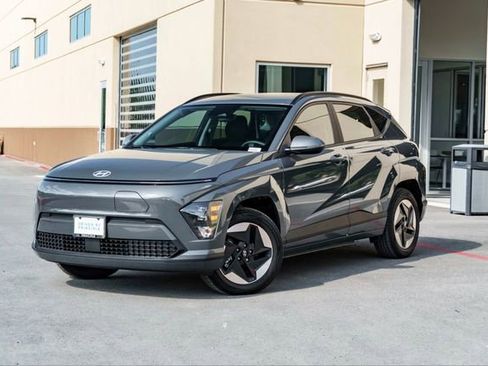 New 2025 Hyundai Kona SEL FWD image 2
