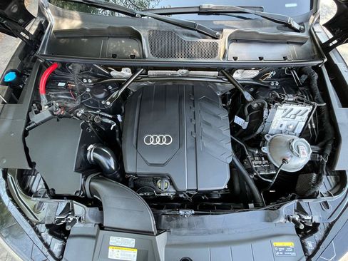 Used 2024 Audi Q5 2.0T Premium w/ Convenience Package AWD/4WD image 8