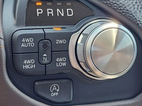 Used 2025 RAM 1500 Limited AWD/4WD image 11
