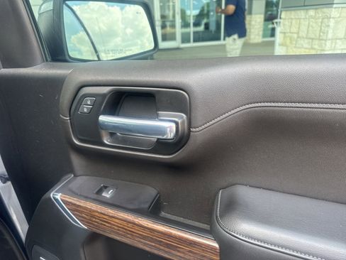 Used 2020 Chevrolet Silverado 1500 High Country w/ Technology Package image 20