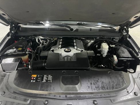 Used 2016 Cadillac Escalade ESV Luxury image 22