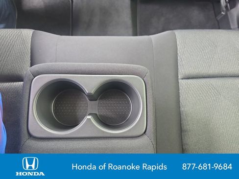 Used 2024 Nissan Rogue SV AWD/4WD image 31