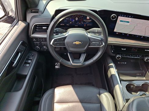 Certified 2025 Chevrolet Tahoe LT AWD/4WD image 13