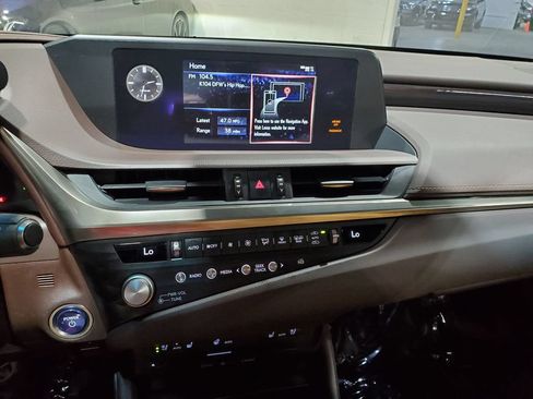 Used 2021 Lexus ES 300h w/ Premium Package FWD image 29