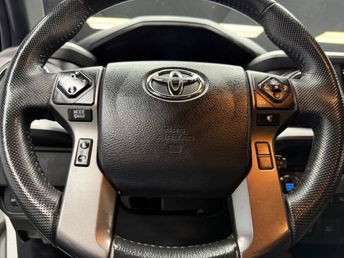 Used 2020 Toyota Tacoma TRD Sport w/ Technology Package AWD/4WD image 23
