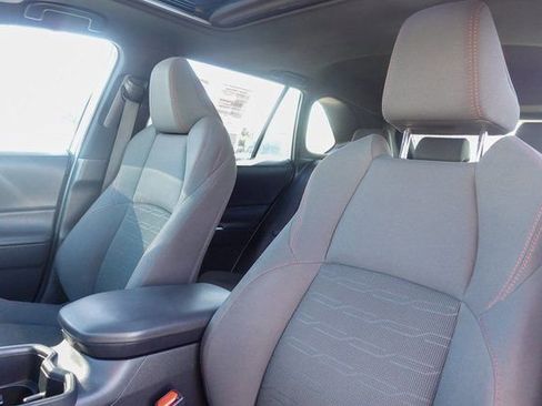 Used 2022 Toyota RAV4 SE image 25