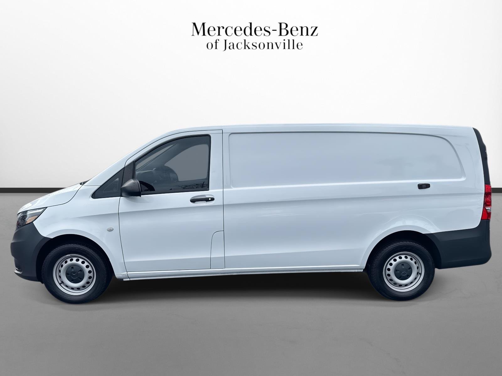 Used 2023 Mercedes-Benz Metris image 6
