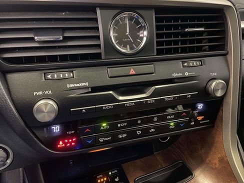 Used 2022 Lexus RX 350L FWD w/ Premium Package image 25