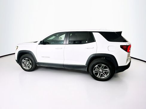 Used 2025 GMC Terrain Elevation image 4