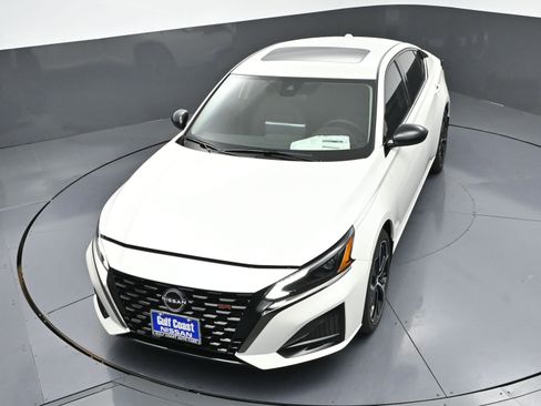 New 2025 Nissan Altima 2.5 SR w/ SR Premium Package image 33