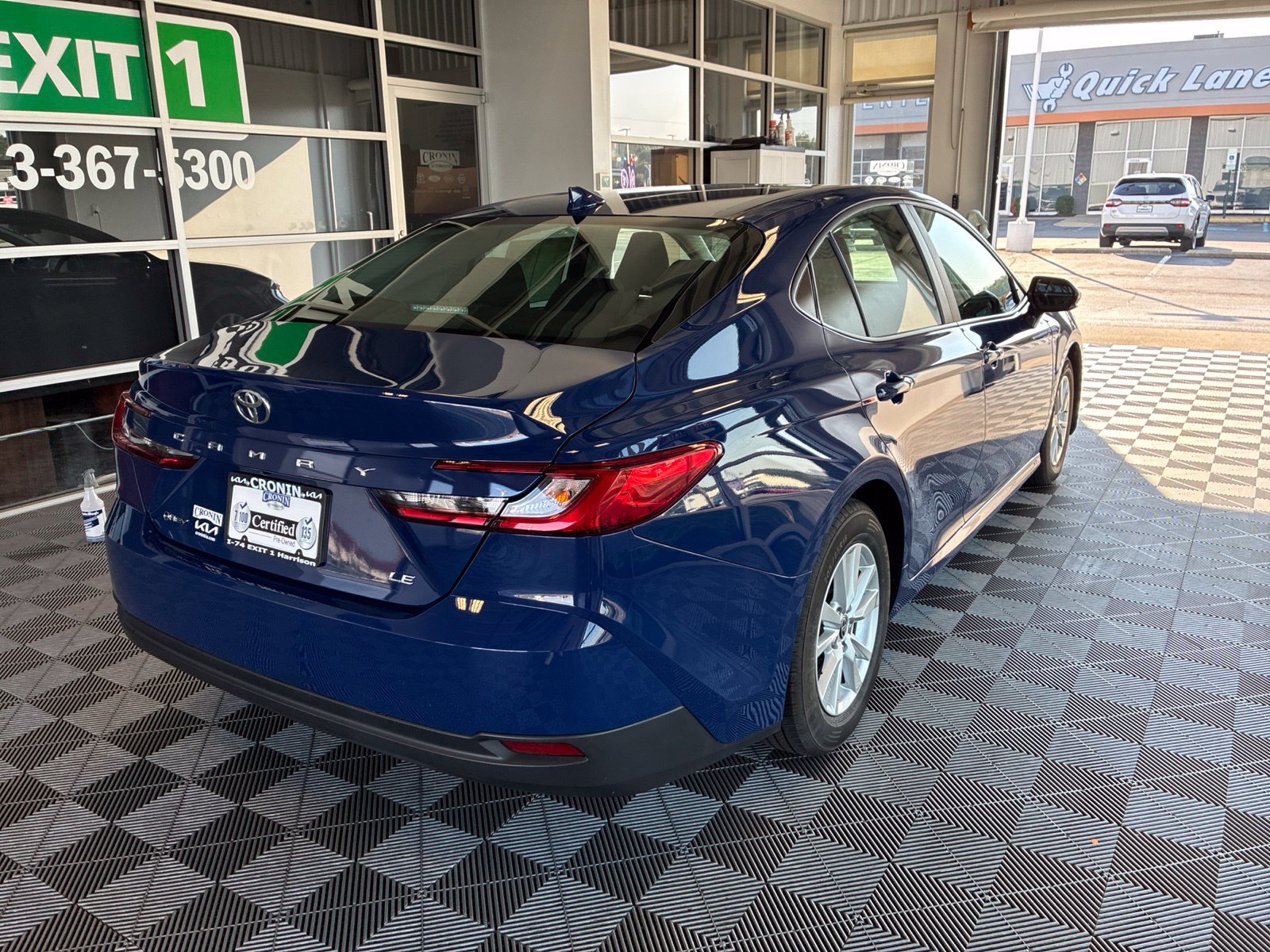 Used 2025 Toyota Camry LE FWD image 6