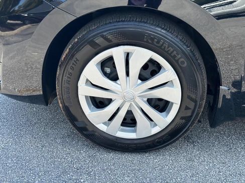 Certified 2025 Nissan Versa S w/ Trunk Package FWD image 9