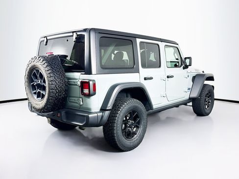 Used 2024 Jeep Wrangler Unlimited AWD/4WD image 9