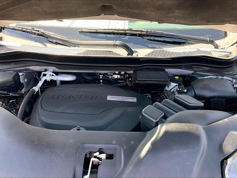 Used 2016 Honda Pilot Elite image 9