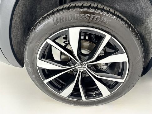 Used 2026 Volkswagen Atlas SEL Premium R-Line AWD/4WD image 33
