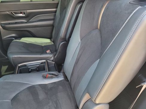 Used 2024 Toyota Grand Highlander AWD Hybrid image 13