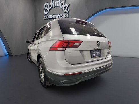 Certified 2022 Volkswagen Tiguan SE AWD/4WD image 12