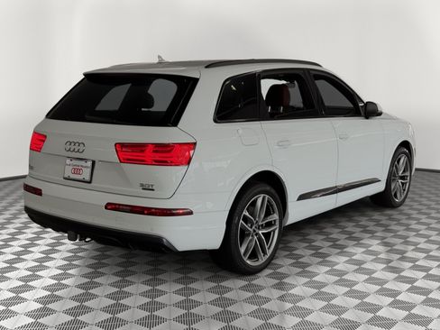 Used 2018 Audi Q7 3.0T Prestige w/ Prestige Package AWD/4WD image 9
