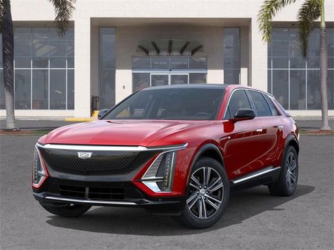 New 2026 Cadillac Lyriq Premium Luxury image 6