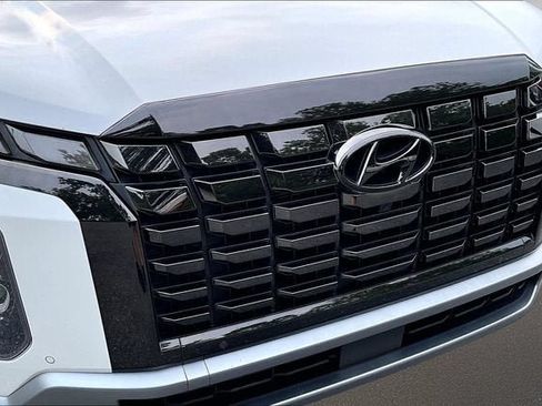 Used 2023 Hyundai Palisade Limited AWD/4WD image 28