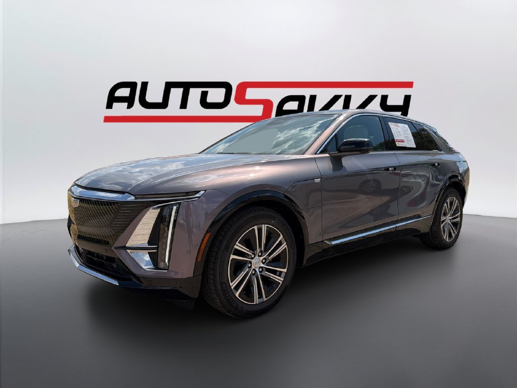Used 2025 Cadillac Lyriq Luxury w/ LPO, Floor Liner Package AWD/4WD image 1
