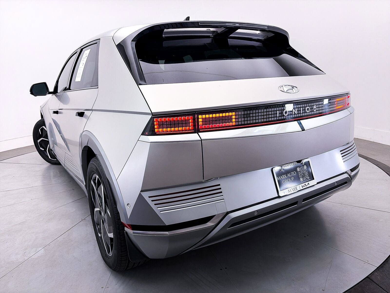Used 2023 Hyundai Ioniq 5 Limited RWD image 4