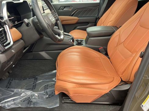 Used 2023 GMC Canyon AT4 w/ Canyon Safety Plus Package image 14