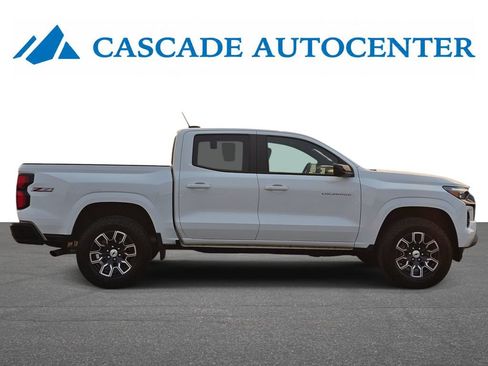 Certified 2024 Chevrolet Colorado Z71 w/ Z71 Convenience Package 2 AWD/4WD image 9