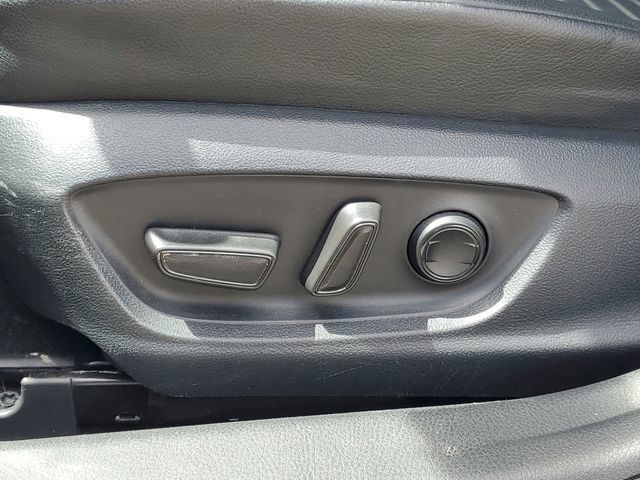 Used 2024 Toyota Camry SE FWD image 11