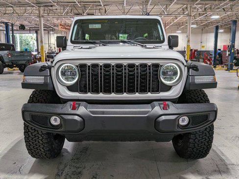 Certified 2025 Jeep Wrangler Unlimited Rubicon AWD/4WD image 9