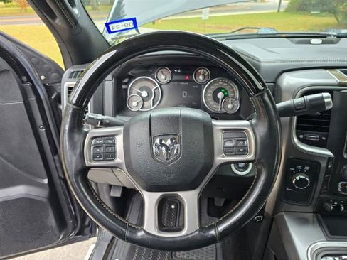 Used 2017 RAM 2500 Limited image 19