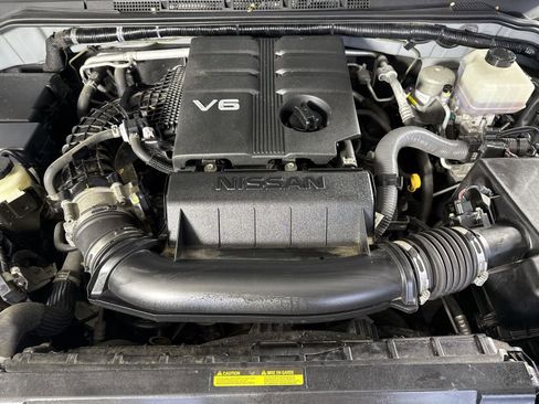 Used 2021 Nissan Frontier SV w/ SV Utility Package AWD/4WD image 26